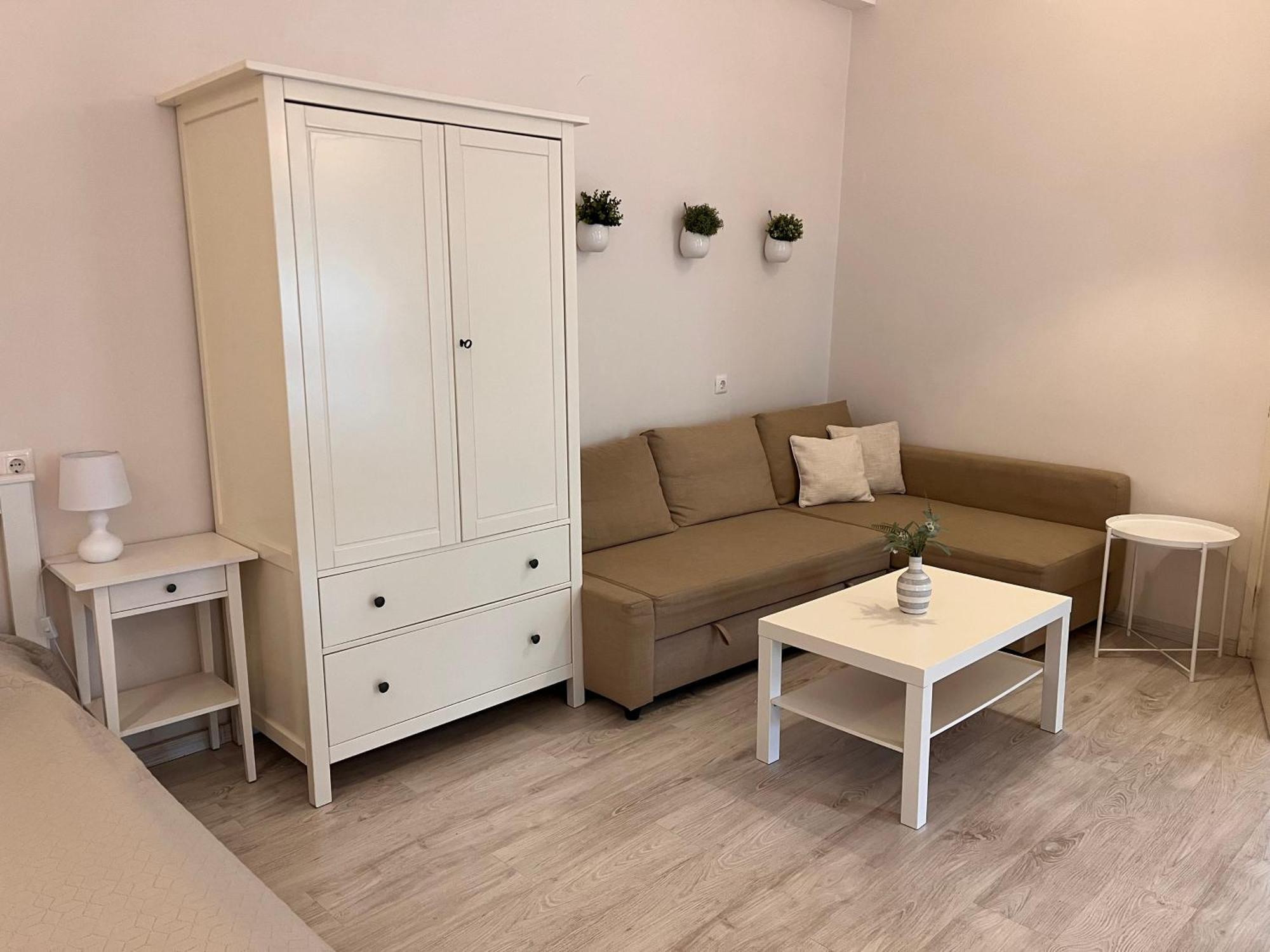 Pacsirta Apartmanhaz Eğri Dış mekan fotoğraf
